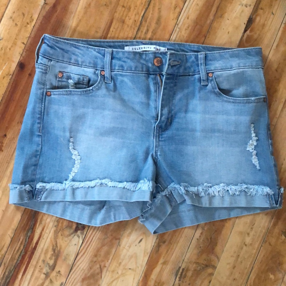 Celebrity Pink NWOT denim jean shorts size 9/29